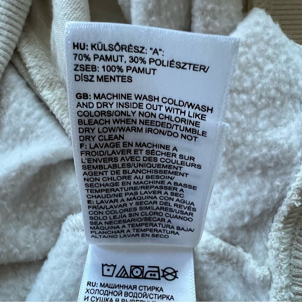 The North Face Graphic Hoodie - Picture 6 of 6